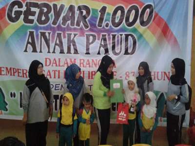 Dalam Rangka Hari Ibu, IBI dan PKG Karimun Latih Seribu Anak Berkreatifitas